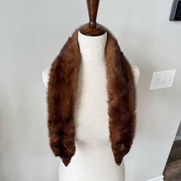 Genuine Mink Fur Collar Scarf - Elegant Brown - Picture 1 of 3